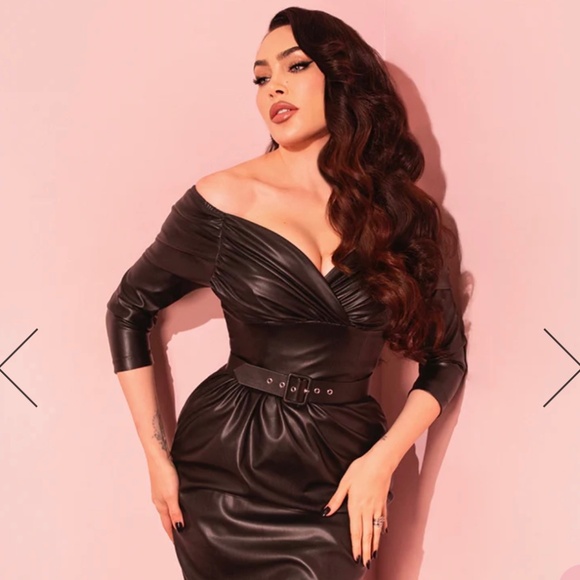 NWT Vixen by Micheline Pitt STARLET WIGGLE DRESS IN BLACK VEGAN LEATHER - Picture 1 of 4